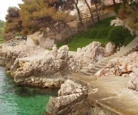 Edo 아파트 프리즈바